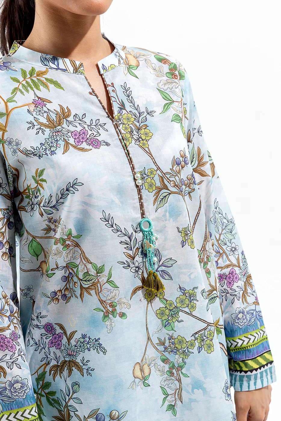 3 PIECE PRINTED LAWN SUIT (PRET) - Image 4