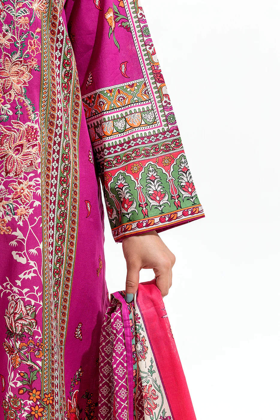 2 PIECE EMBROIDERED LAWN SUIT (LUXURY PRET) - Image 5