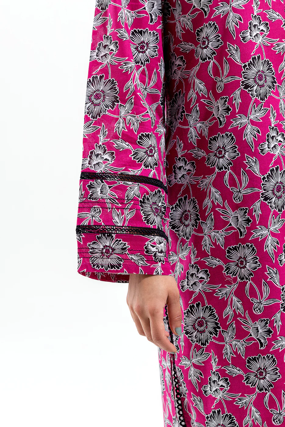 2 PIECE PRINTED LAWN SUIT (PRET) - Image 2
