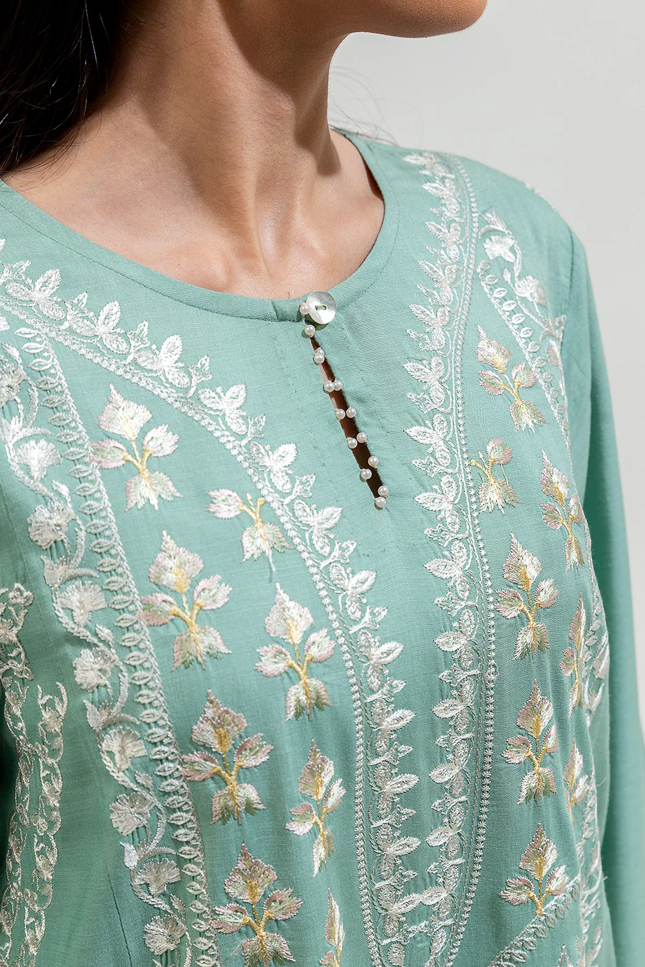 2 PIECE EMBROIDERED VISCOSE SUIT (PRET) - Image 3