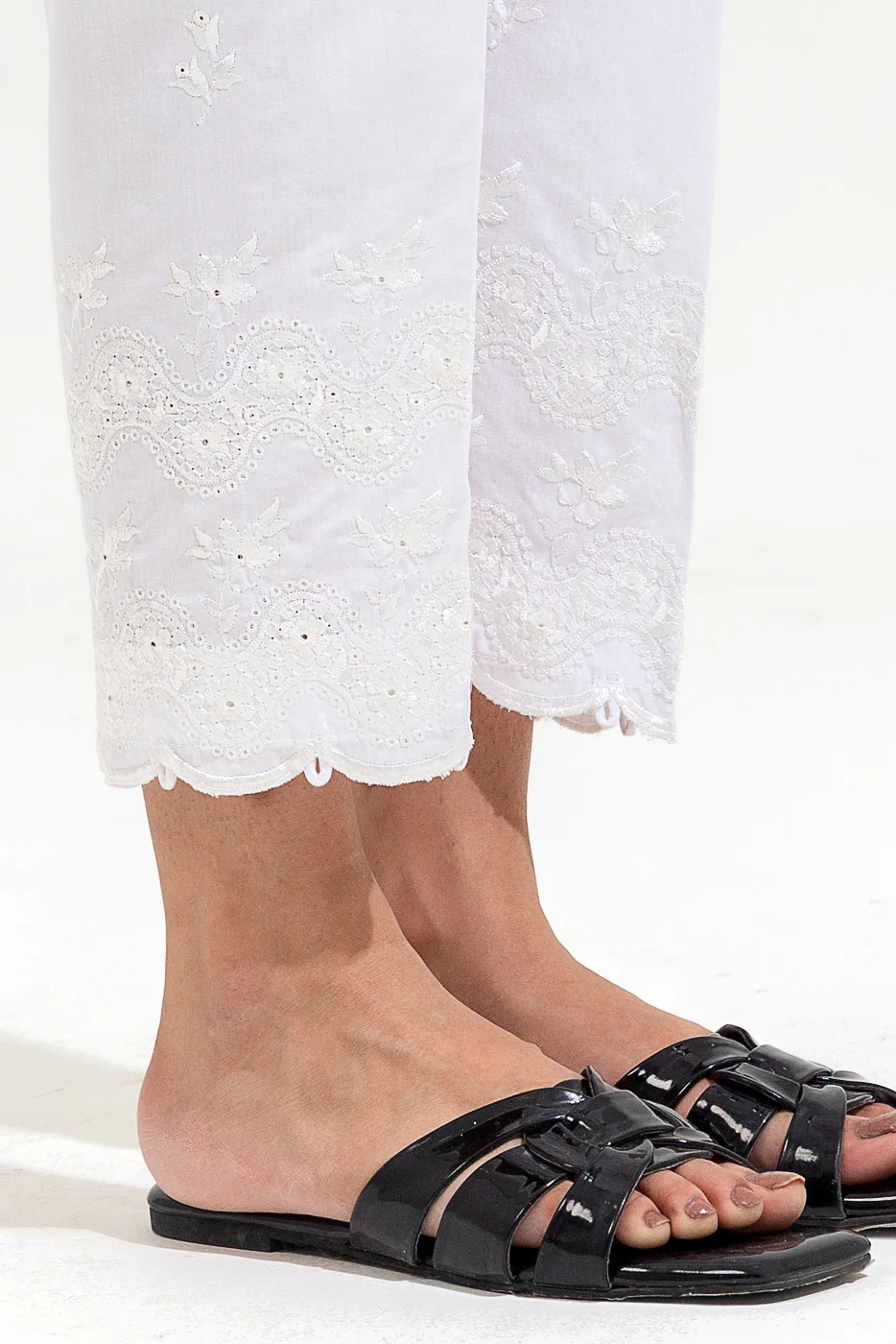 EMBROIDERED STRAIGHT PANTS - Image 2