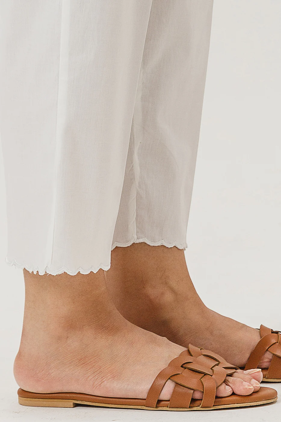 BASIC STRAIGHT PANTS - Image 2