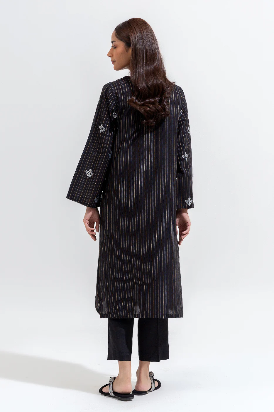 2 PIECE EMBROIDERED JACQUARD SUIT (LUXURY-PRET) - Image 3