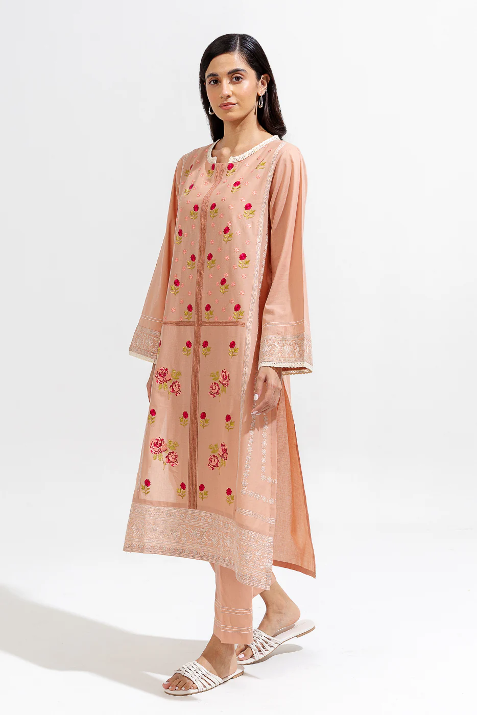 2 PIECE EMBROIDERED LAWN SUIT (PRET) - Image 5
