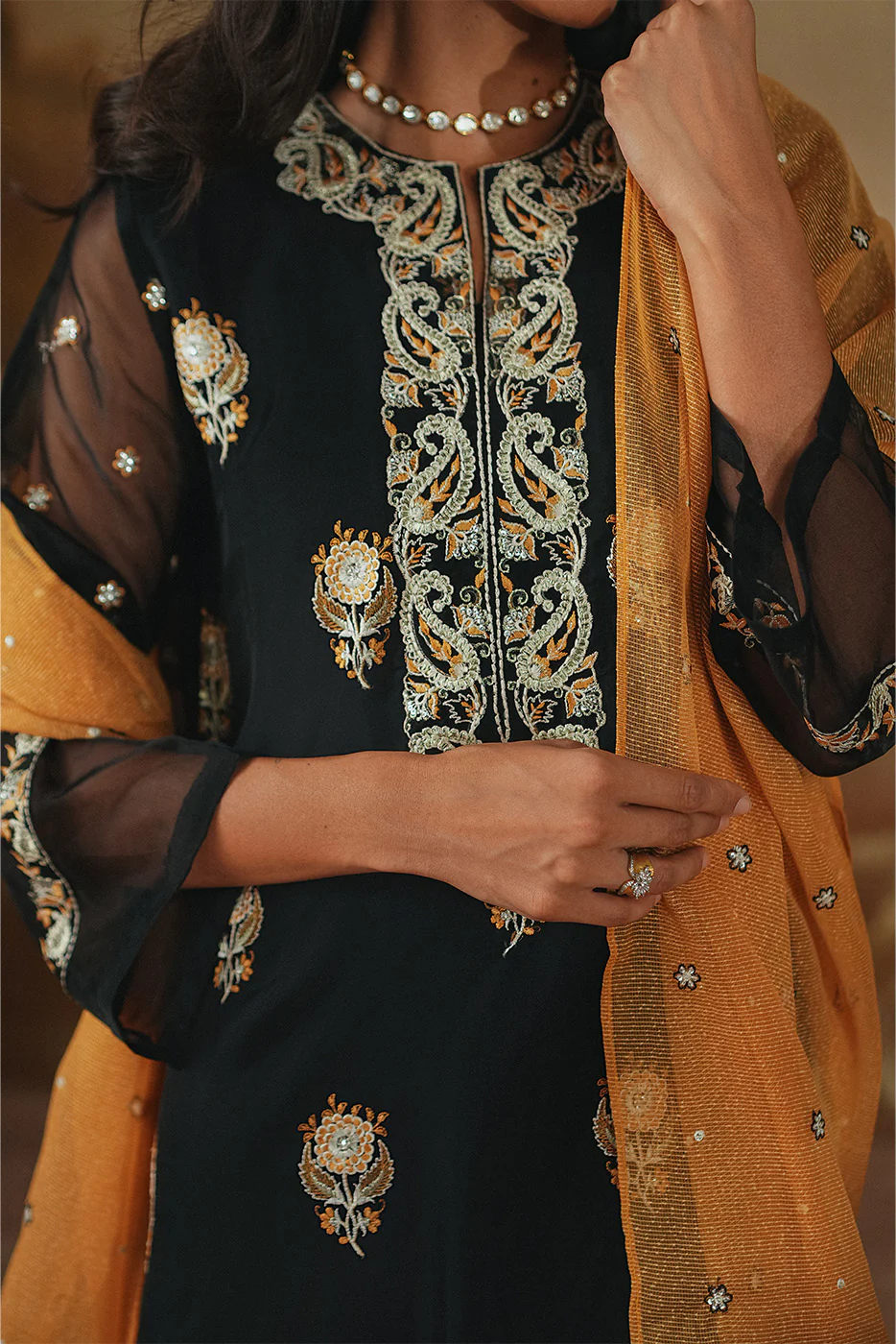 3 PIECE EMBROIDERED ORGANZA SUIT (LUXURY-PRET) - Image 3