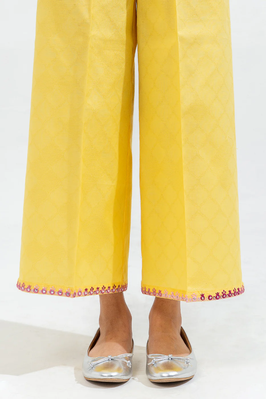 2 PIECE EMBROIDERED JACQUARD SUIT (PRET) - Image 6