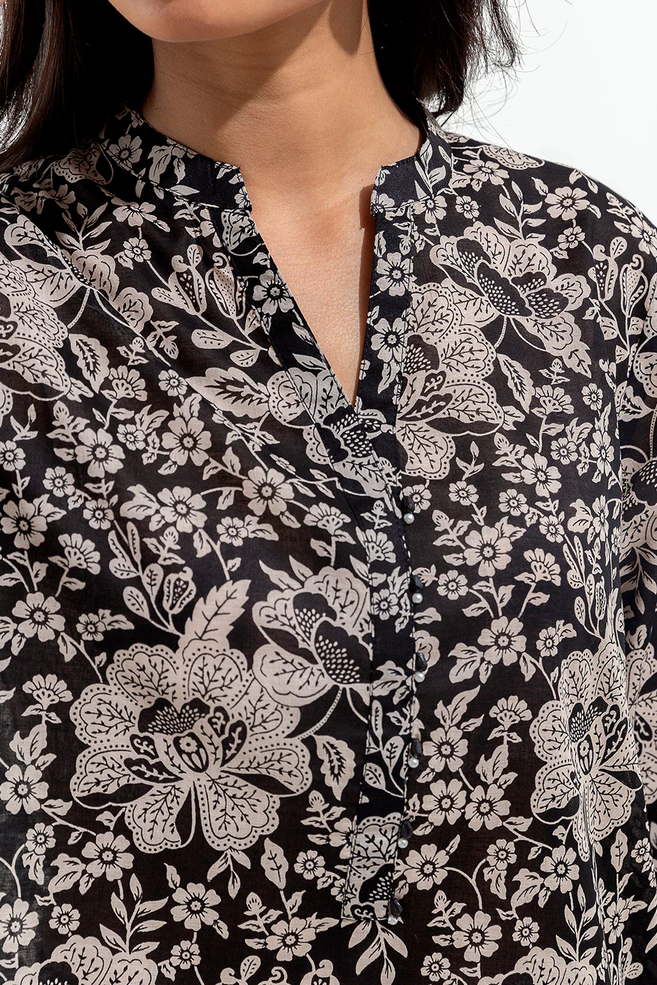 2 PIECE PRINTED LAWN SUIT (PRET) - Image 4