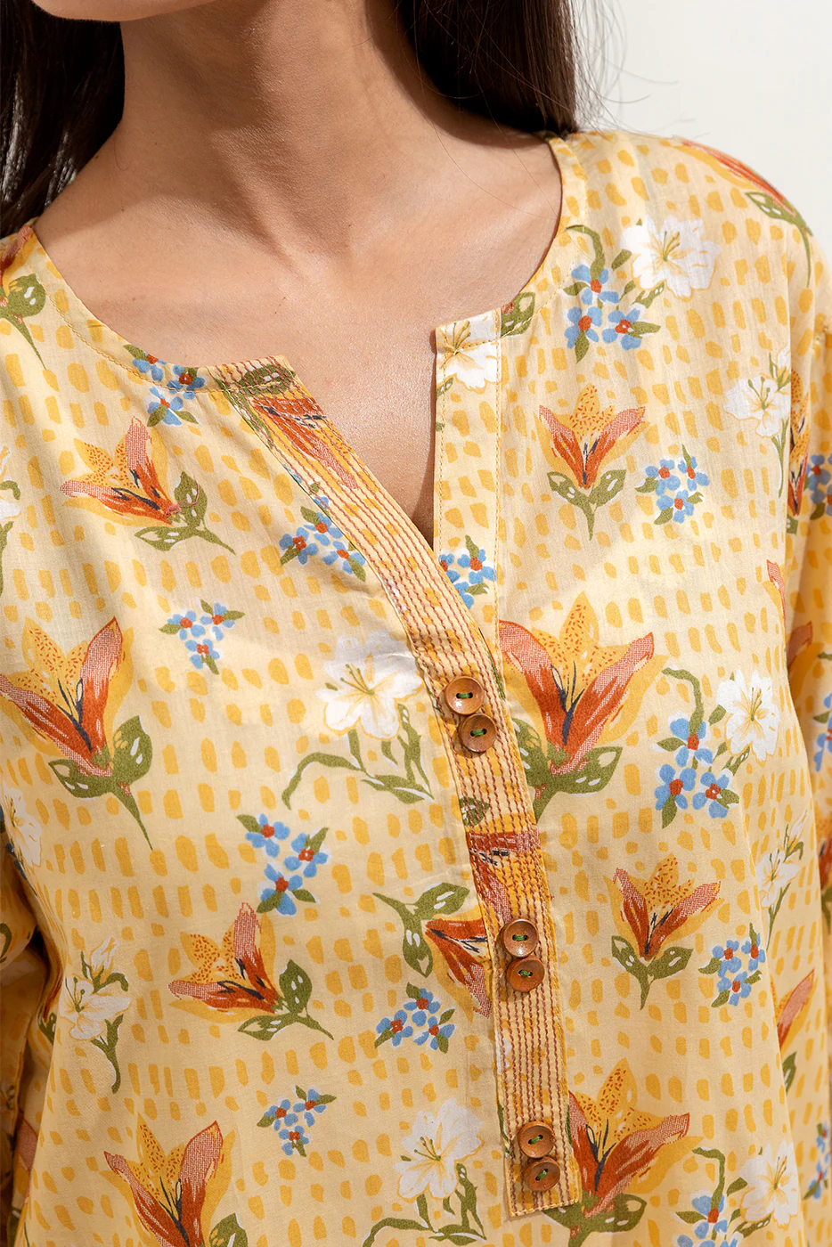 2 PIECE PRINTED LAWN SUIT (PRET) - Image 4