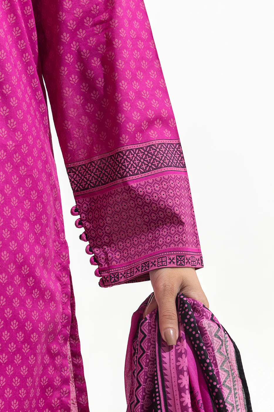 3 PIECE PRINTED LAWN SUIT (PRET) - Image 5