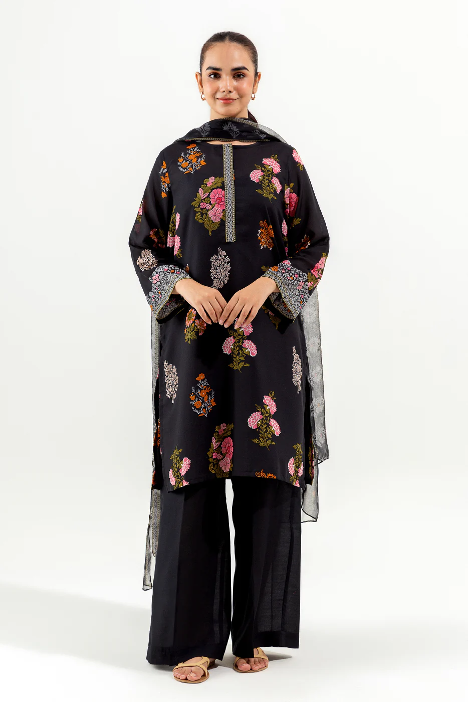 3 PIECE PRINTED LAWN SUIT (PRET) - Image 2
