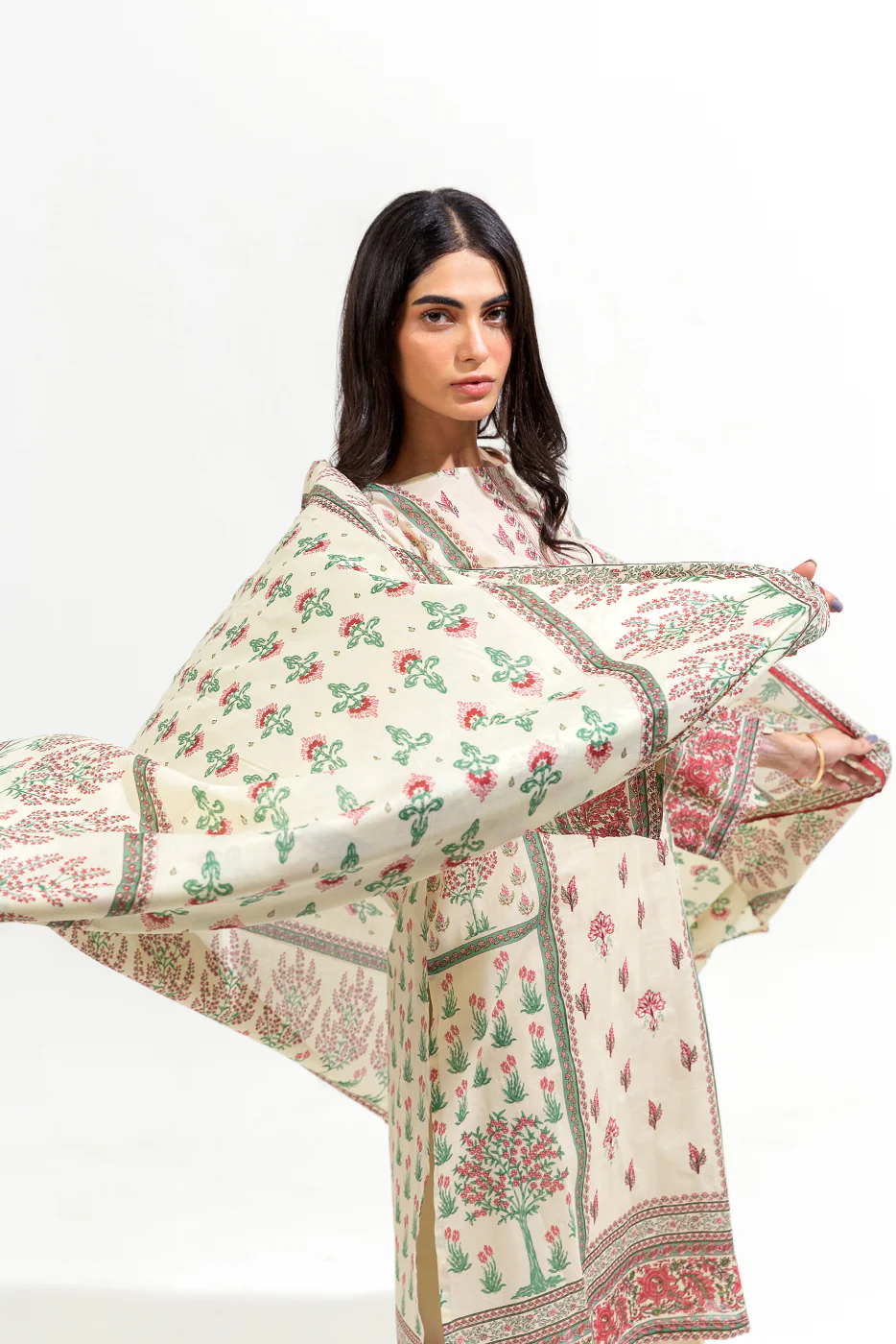 3 PIECE EMBROIDERED LAWN SUIT (PRET) - Image 4
