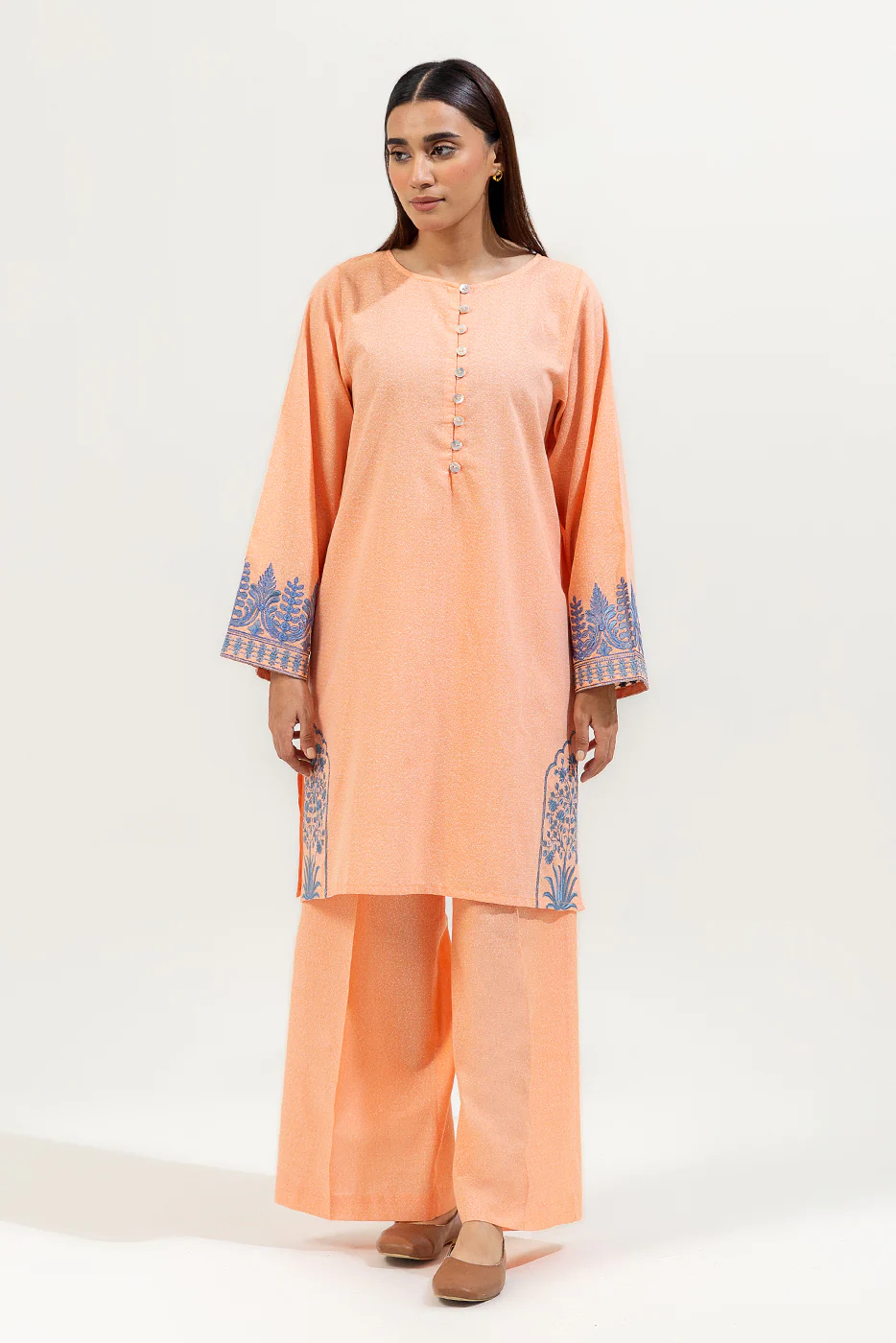 2 PIECE EMBROIDERED KARANDI SUIT (PRET) - Image 2