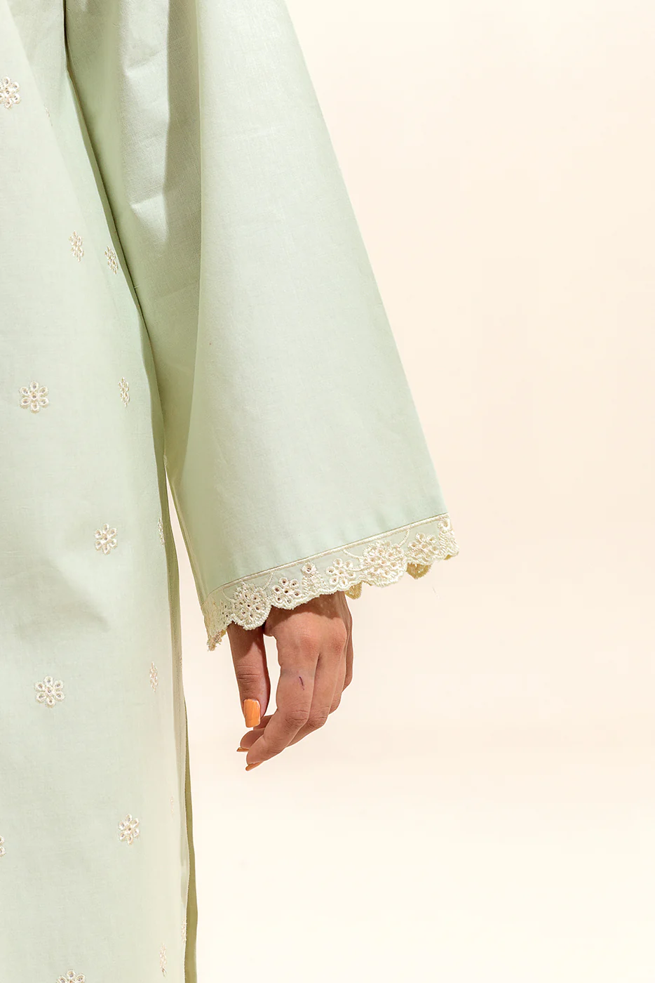 1 PIECE EMBROIDERED LAWN SHIRT-OPAL ATTIRE (UNSTITCHED) - Image 5