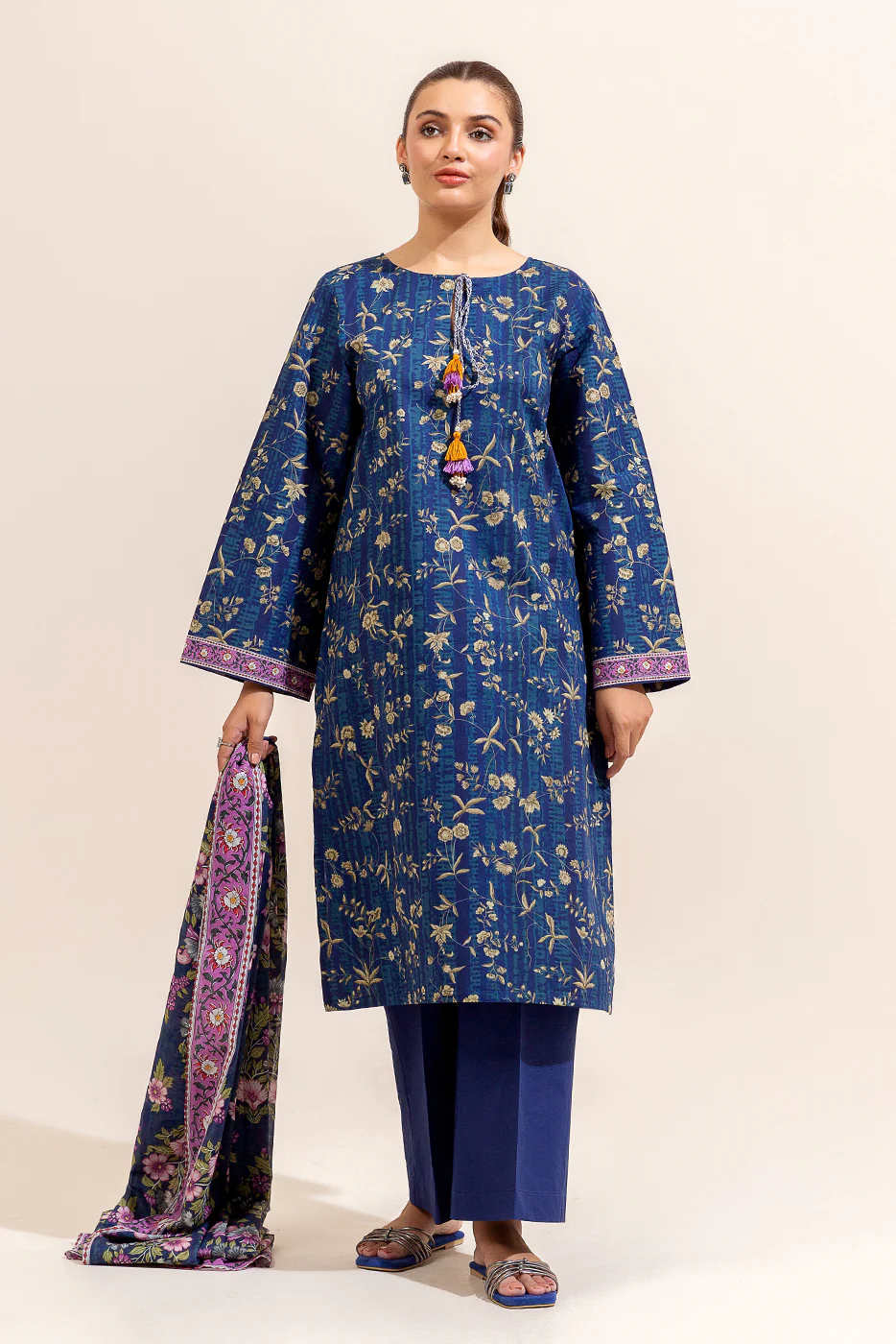 3 PIECE PRINTED LAWN SUIT-AZURE GLOW (UNSTITCHED) - Image 3