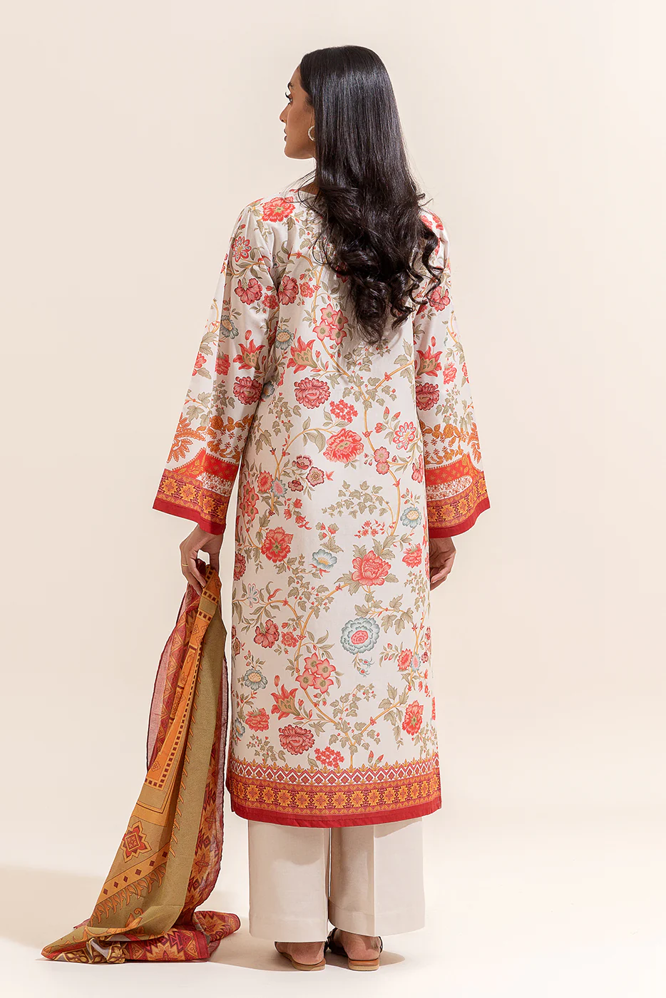 3 PIECE PRINTED LAWN SUIT-CHINTZ CANDY (UNSTITCHED) - Image 4