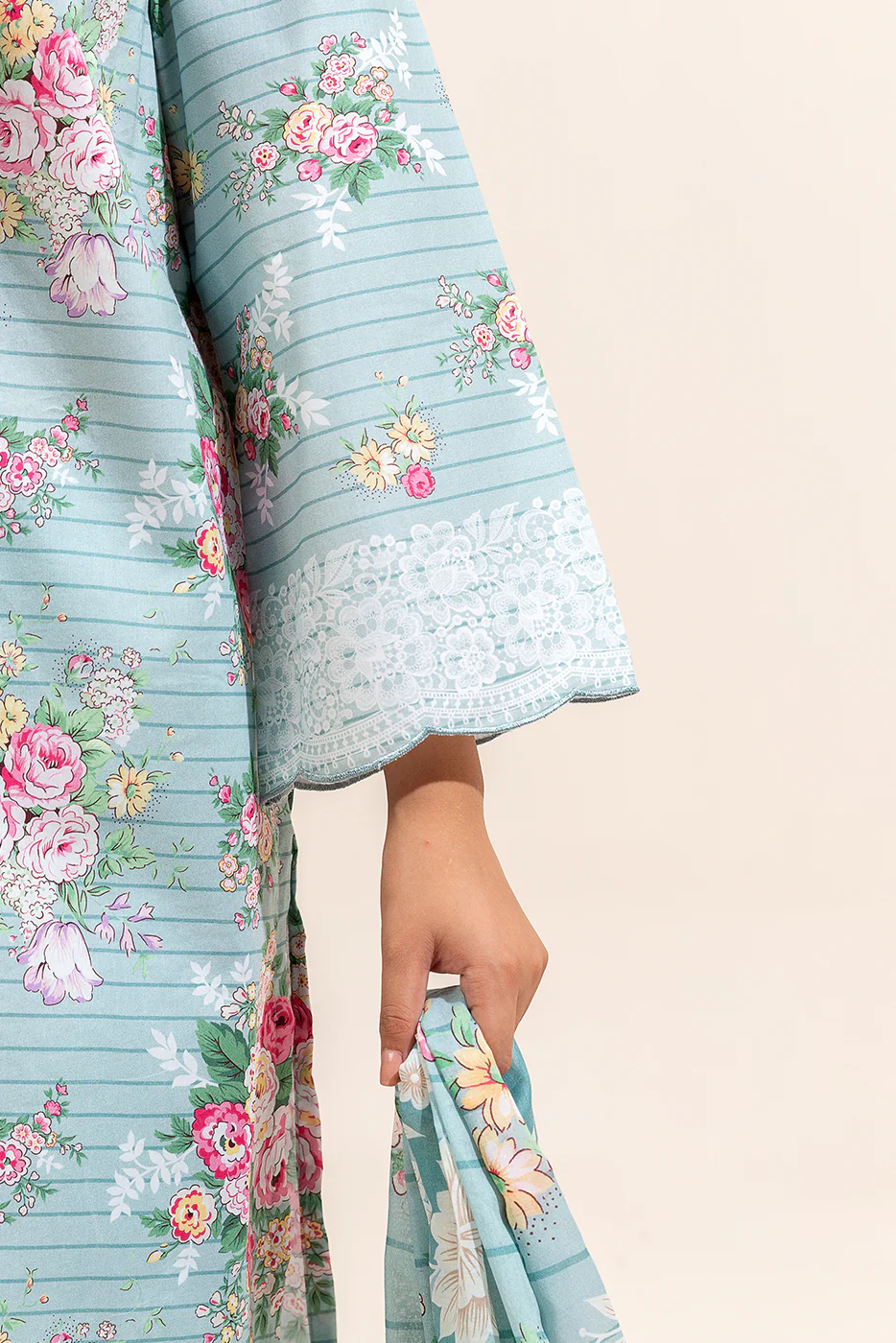 3 PIECE PRINTED LAWN SUIT-CYAN FLORA (UNSTITCHED) - Image 6