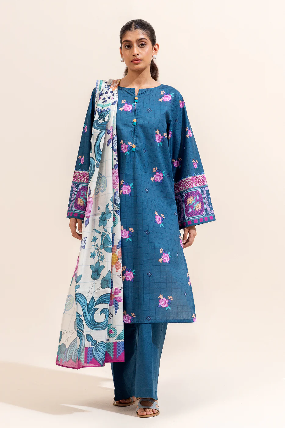 3 PIECE PRINTED LAWN SUIT-MIDNIGHT FLORET (UNSTITCHED) - Image 2
