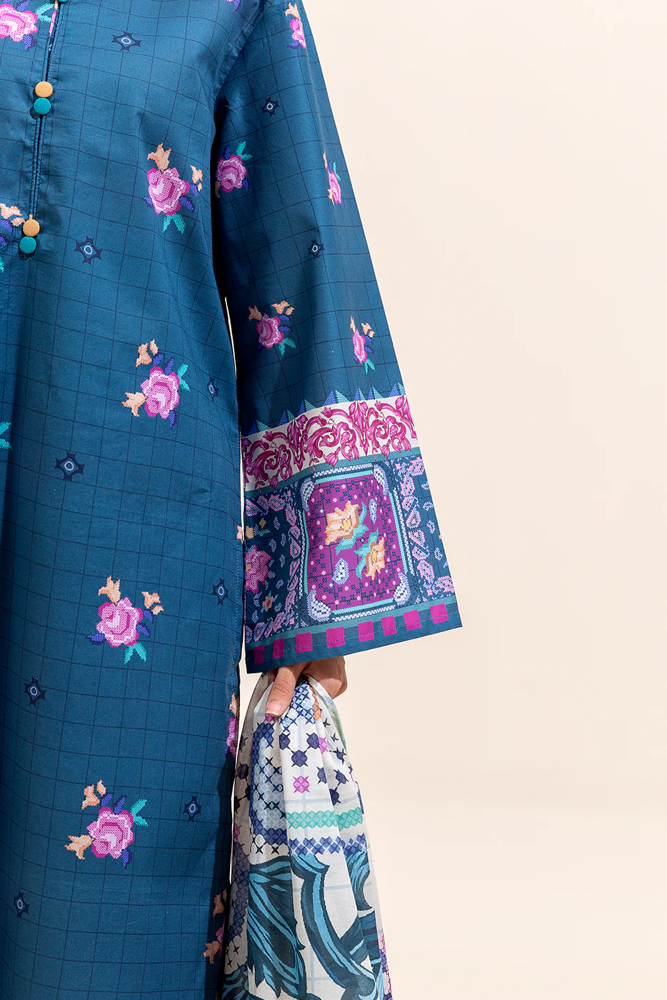 3 PIECE PRINTED LAWN SUIT-MIDNIGHT FLORET (UNSTITCHED) - Image 6