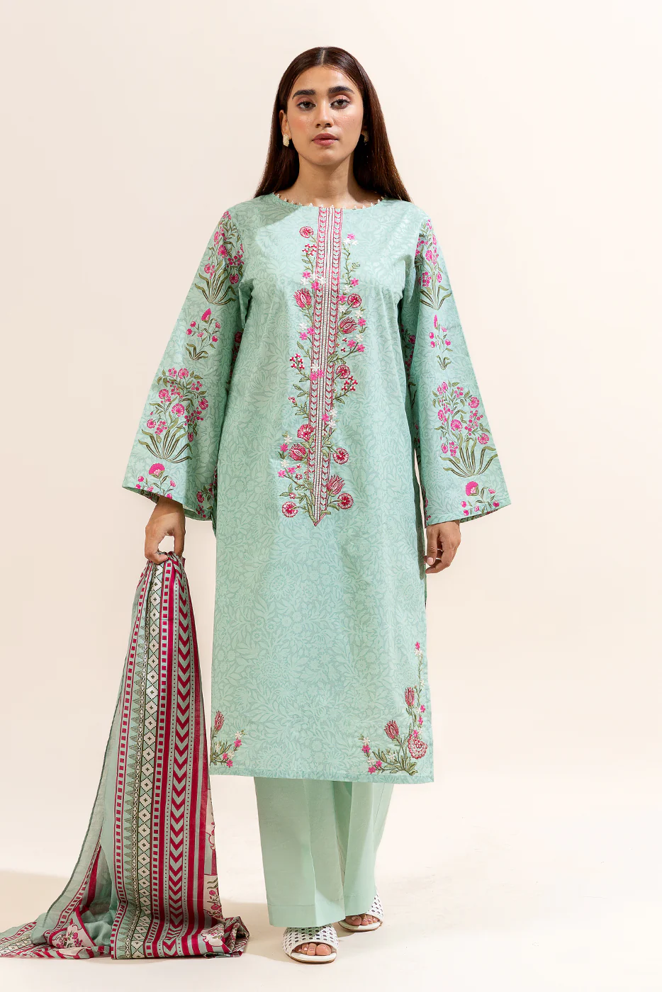 3 PIECE EMBROIDERED LAWN SUIT-TURQUOISE BLOOM (UNSTITCHED) - Image 6
