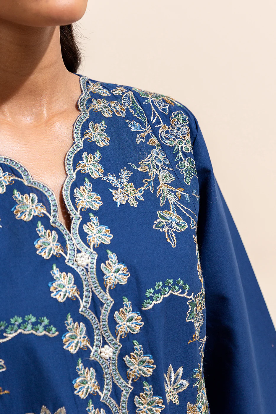 3 PIECE EMBROIDERED LAWN SUIT-NAVY MEADOW (UNSTITCHED) - Image 3
