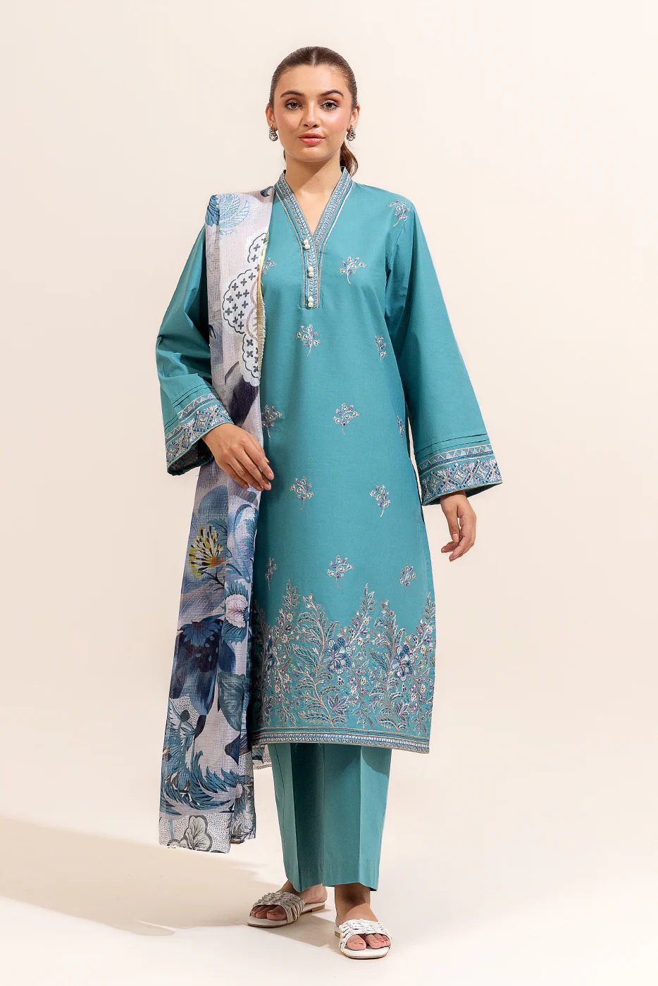 3 PIECE EMBROIDERED LAWN SUIT-CERULEAN PINE (UNSTITCHED) - Image 3