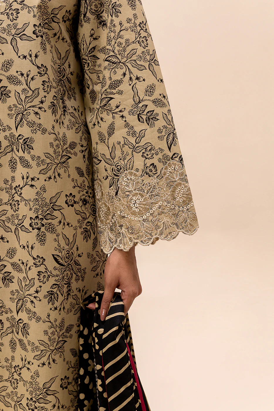 3 PIECE EMBROIDERED LAWN SUIT-BEIGE WHISPER (UNSTITCHED) - Image 6