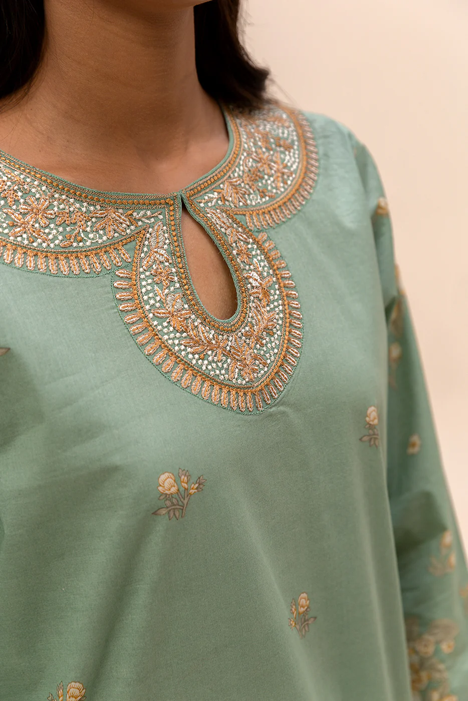 3 PIECE EMBROIDERED LAWN SUIT-AQUA VERVE (UNSTITCHED) - Image 4
