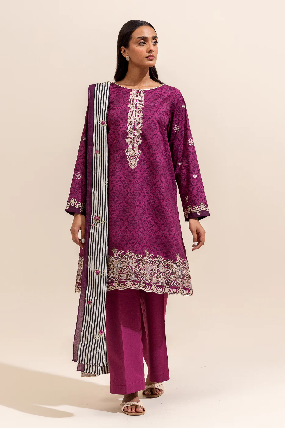 3 PIECE EMBROIDERED LAWN SUIT-MAGENTA VERVE ( UNSTITCHED) - Image 2