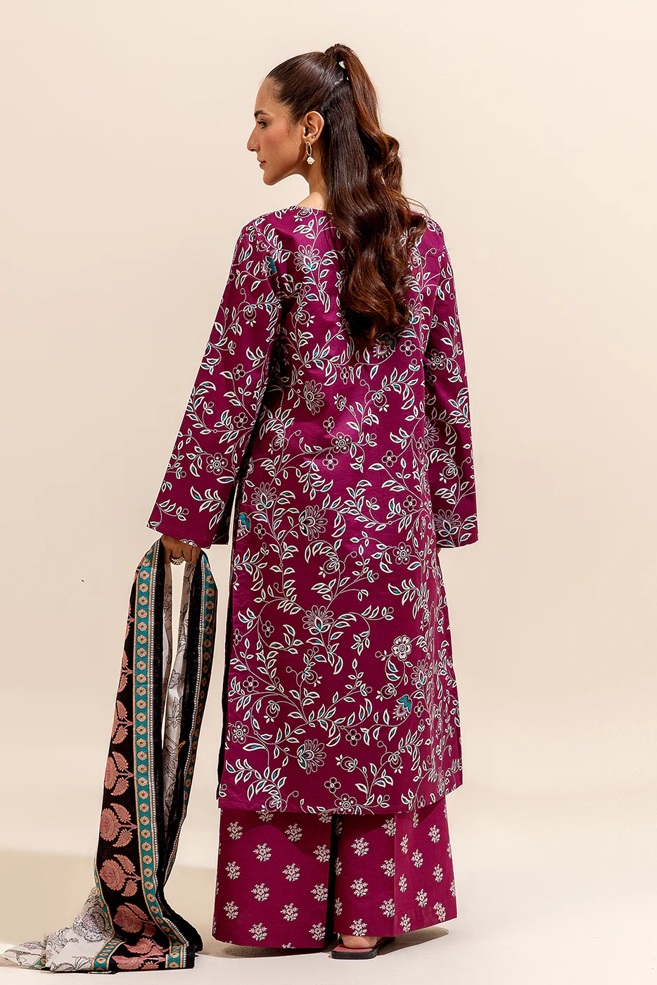 3 PIECE PRINTED LAWN SUIT-MAGENTA VOILE (UNSTITCHED) - Image 4