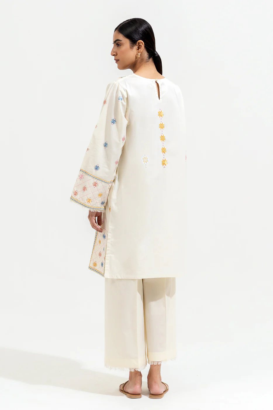 2 PIECE EMBROIDERED CAMBRIC SUIT (PRET) - Image 3