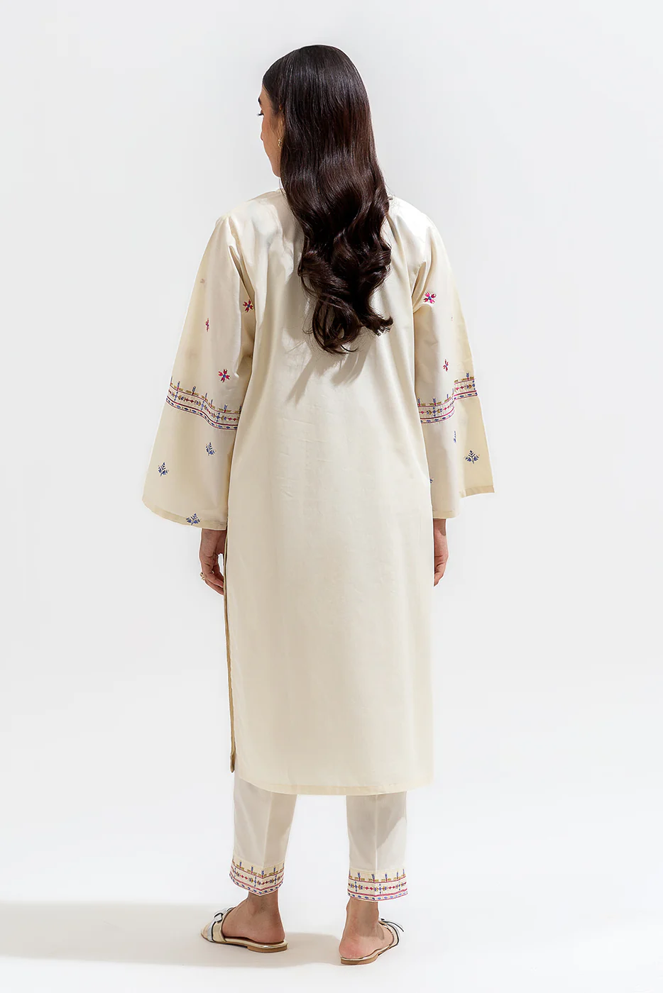 2 PIECE EMBROIDERED CAMBRIC SUIT (PRET) - Image 3