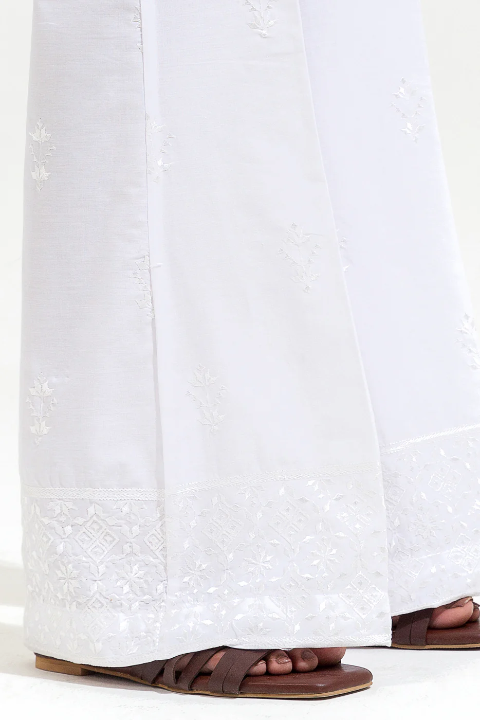 EMBROIDERED STRAIGHT PANTS - Image 2