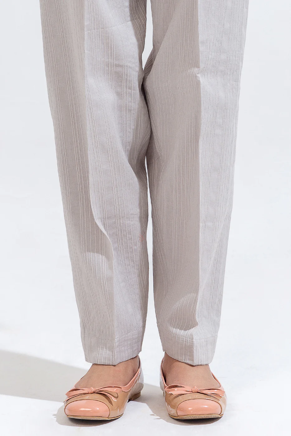 2 PIECE EMBROIDERED JACQUARD SUIT (PRET) - Image 6