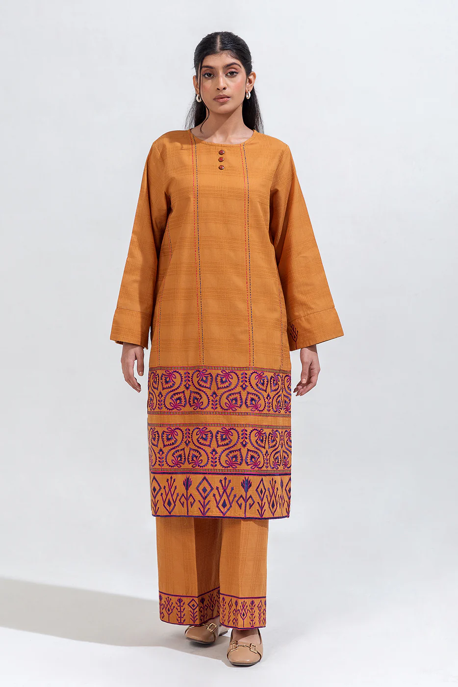 2 PIECE EMBROIDERED JACQUARD SUIT (PRET) - Image 2