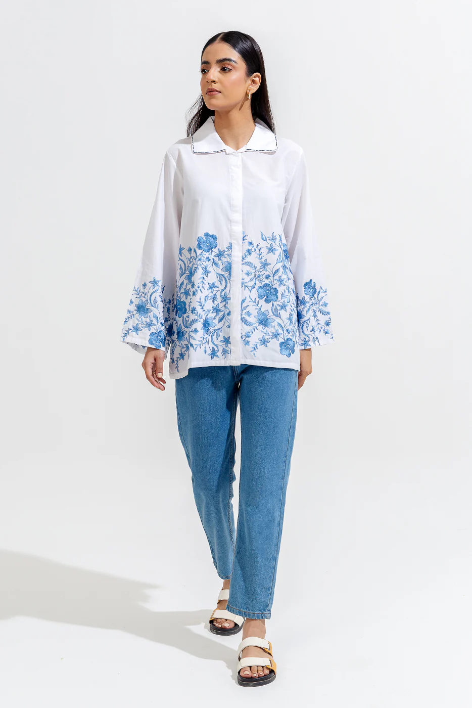 EMBROIDERED LAWN SHIRT (PRET) - Image 4