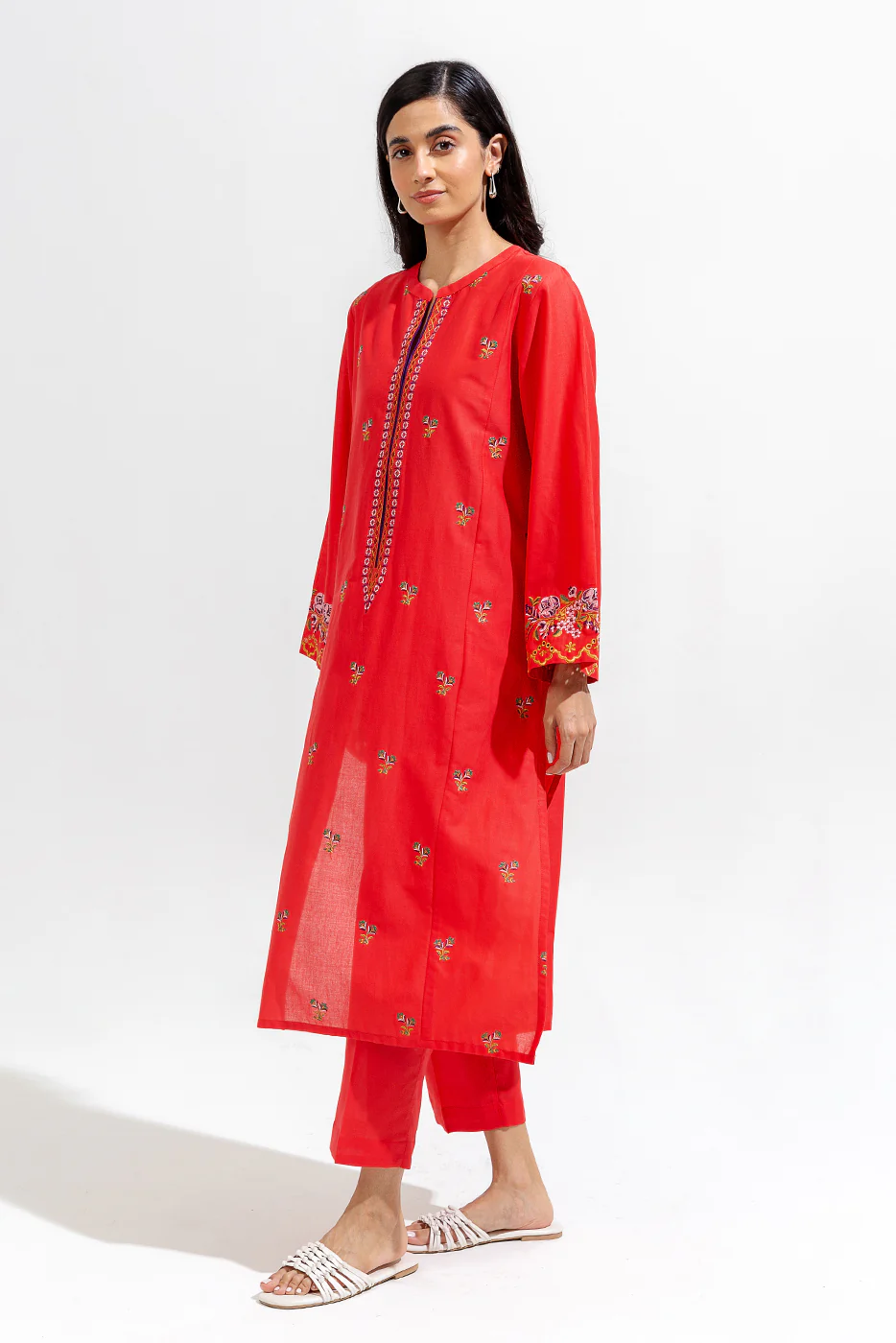 2 PIECE EMBROIDERED LAWN SUIT (PRET) - Image 3