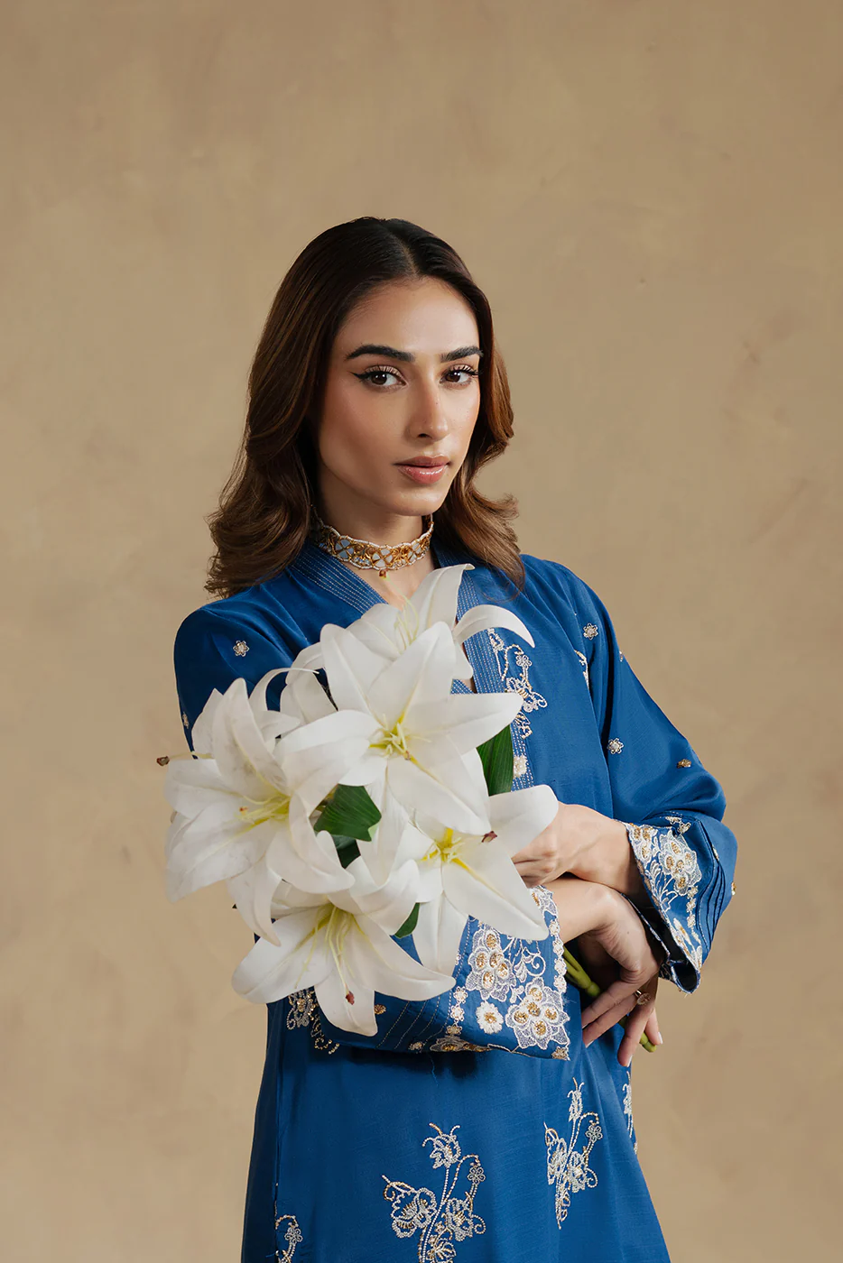 2 PIECE EMBROIDERED SILK SUIT (LUXURY-PRET) - Image 5