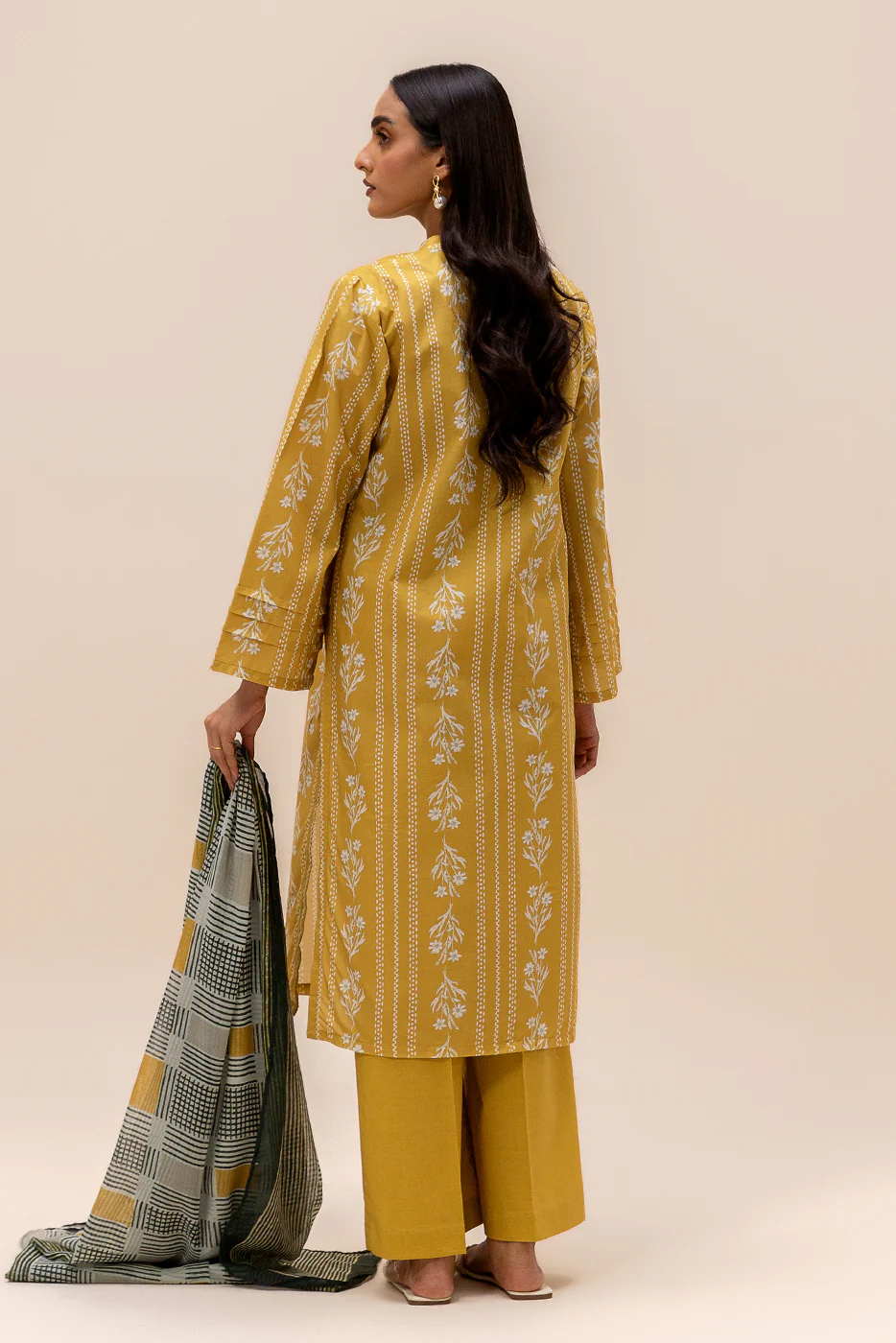 3 PIECE PRINTED LAWN SUIT-LIME GLAM (UNSTITCHED) - Image 4
