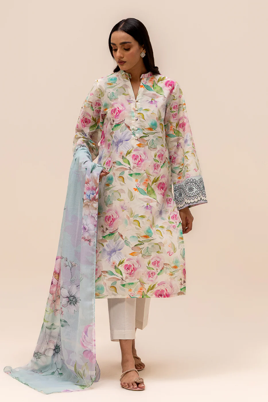 3 PIECE PRINTED LAWN SUIT-LILAC GARDENIA (UNSTITCHED) - Image 3