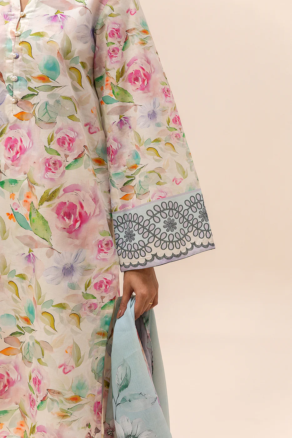 3 PIECE PRINTED LAWN SUIT-LILAC GARDENIA (UNSTITCHED) - Image 6