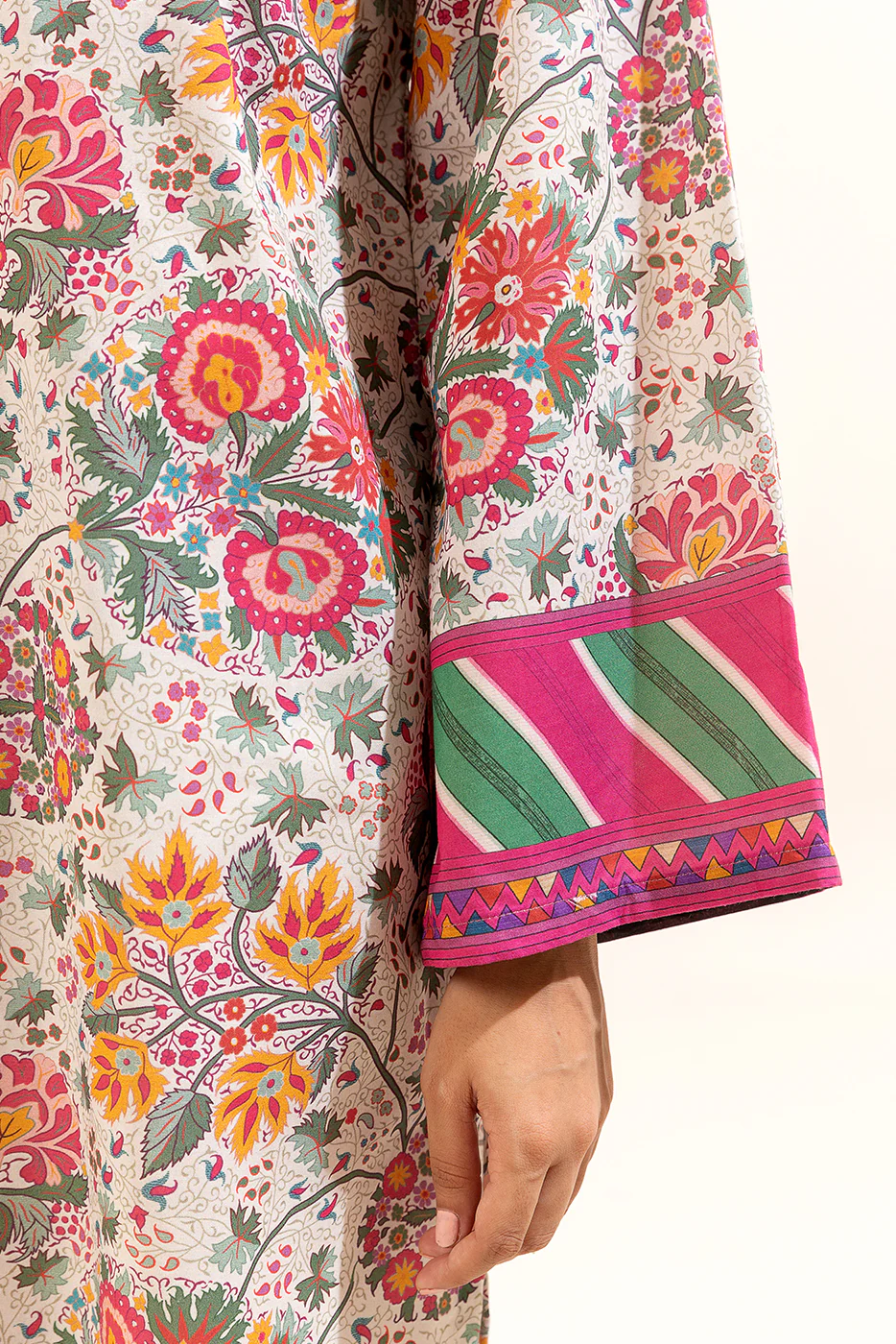 3 PIECE PRINTED LAWN SUIT-ROSADIA DREAM (UNSTITCHED) - Image 3