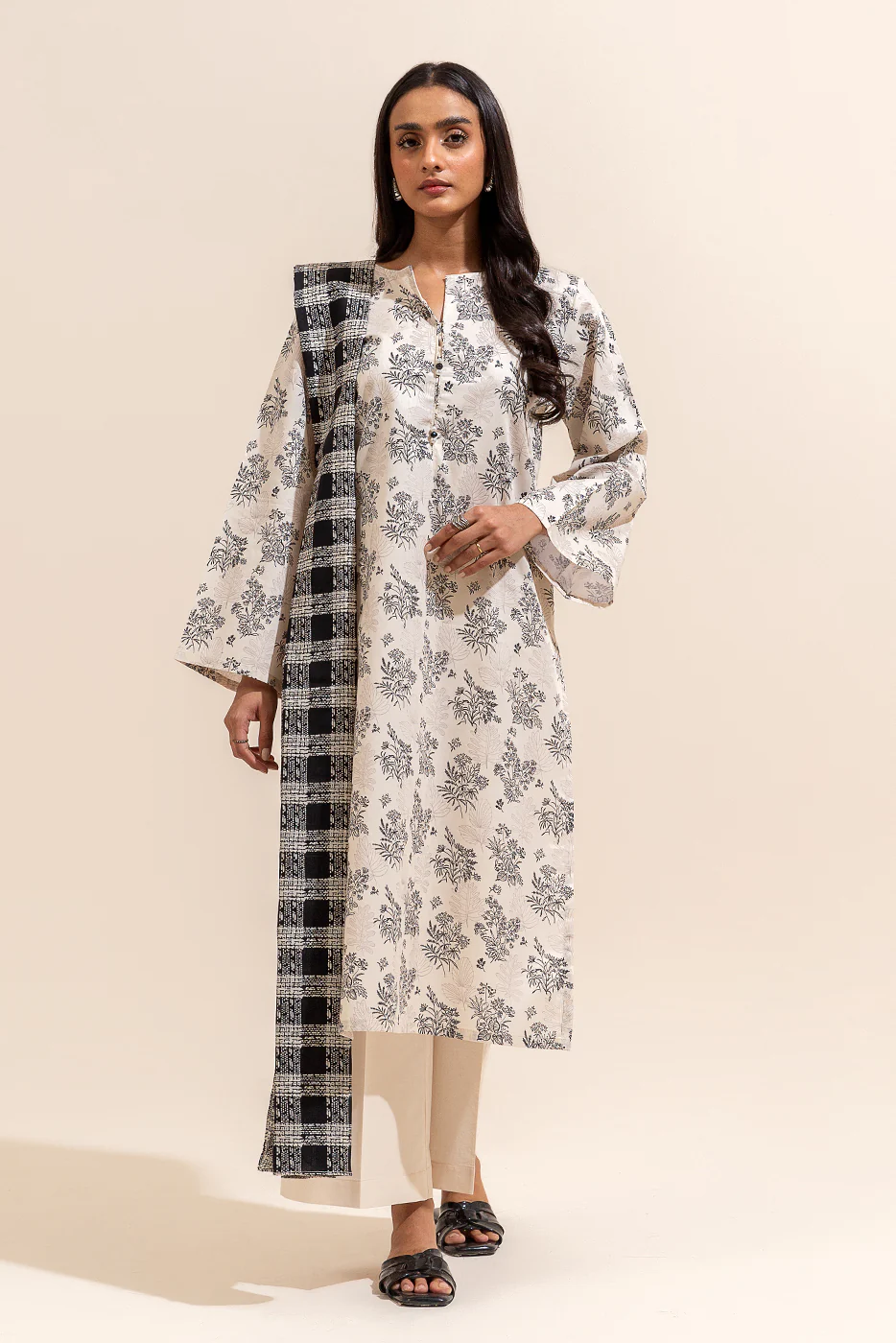 3 PIECE PRINTED LAWN SUIT-RAVEN  BEIGE (UNSTITCHED) - Image 3