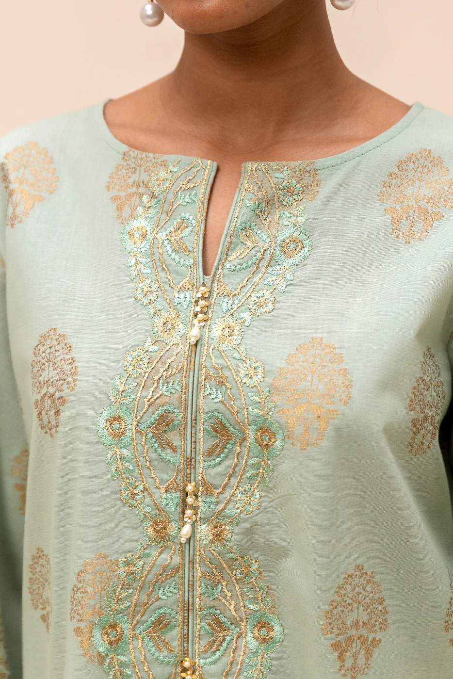 3 PIECE EMBROIDERED JACQUARD SUIT-LAUREL GOLD (UNSTITCHED) - Image 6