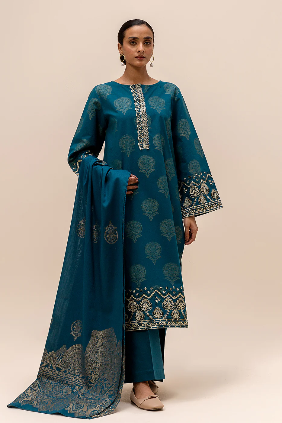 3 PIECE EMBROIDERED JACQUARD SUIT-MIDNIGHT LEAF (UNSTITCHED) - Image 4