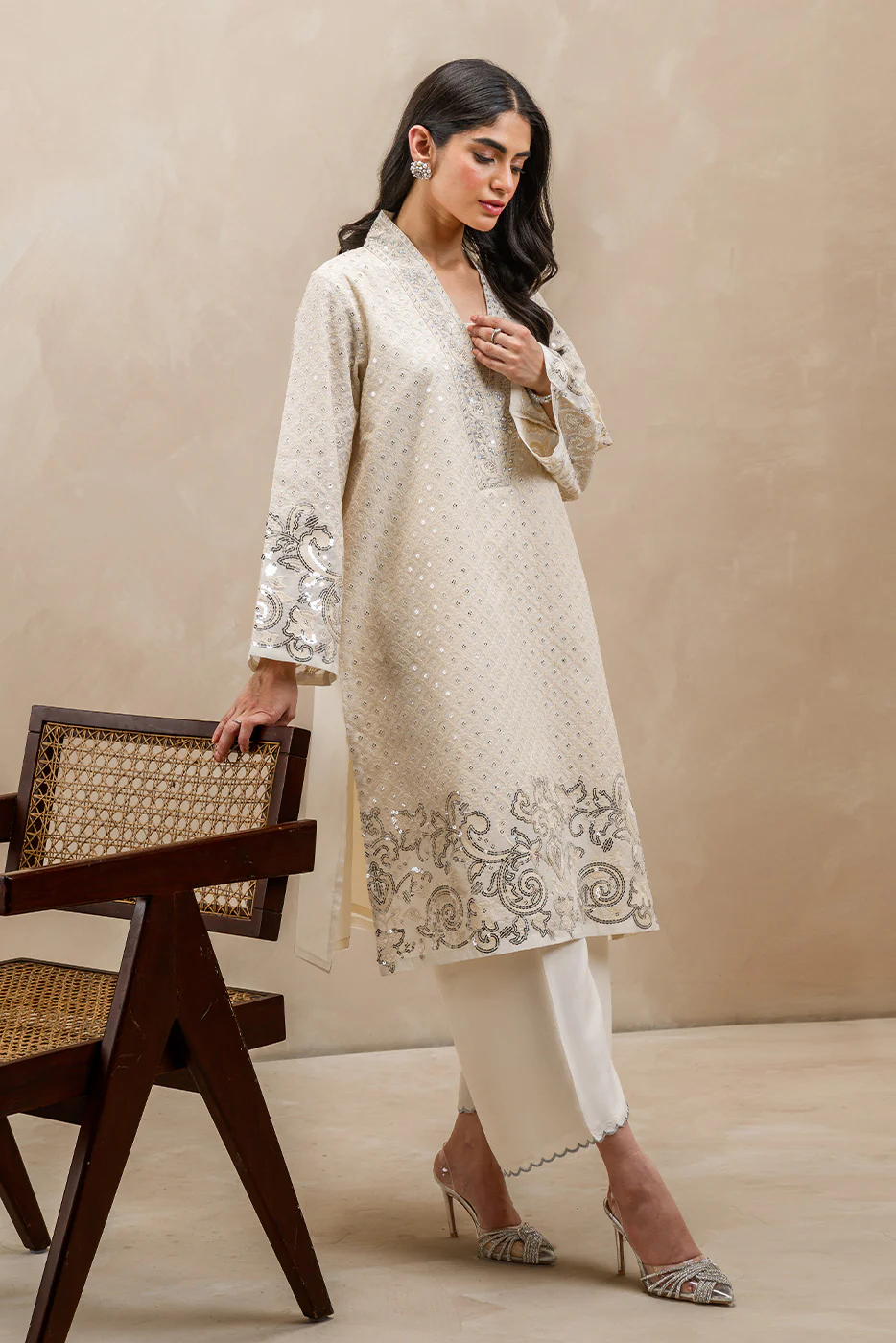 2 PIECE EMBROIDERED PAPER COTTON SUIT (LUXURY-PRET) - Image 2