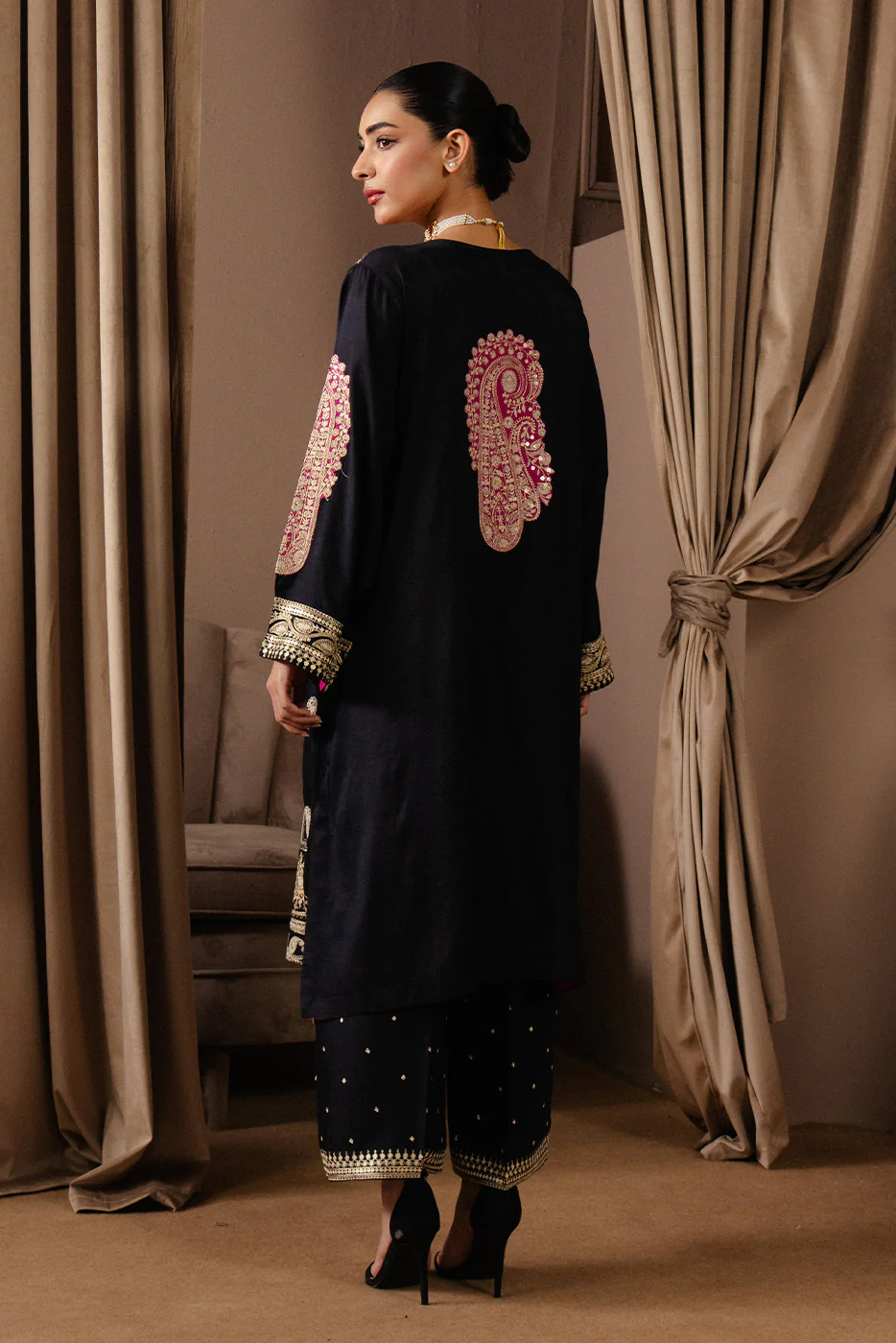 2 PIECE EMBROIDERED RAW SILK SUIT (LUXURY-PRET) - Image 4