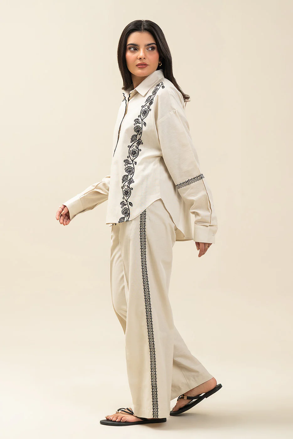EMBROIDERED CO-ORD SET - Image 7
