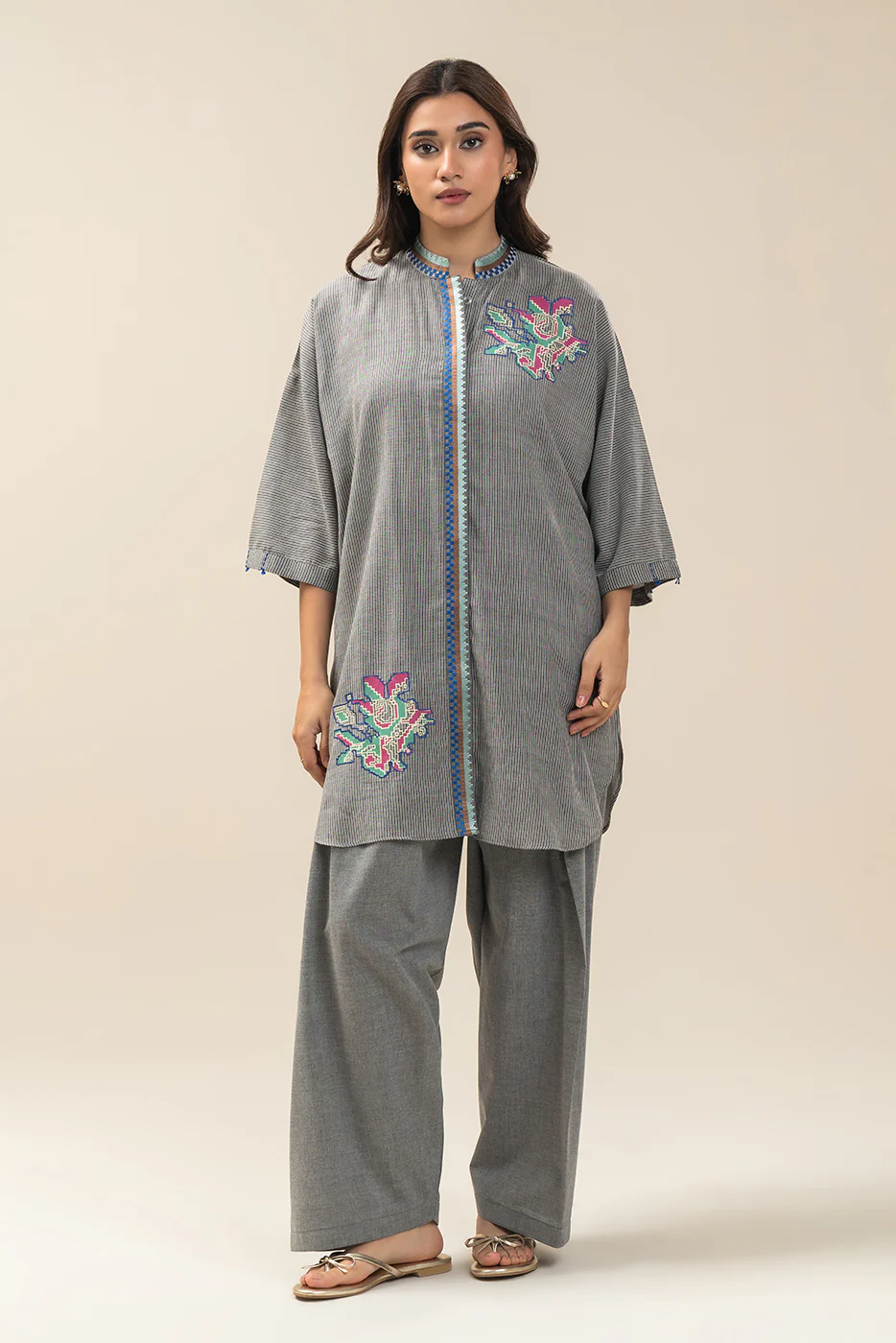 2 PIECE EMBROIDERED Dobby SUIT (PRET) - Image 2