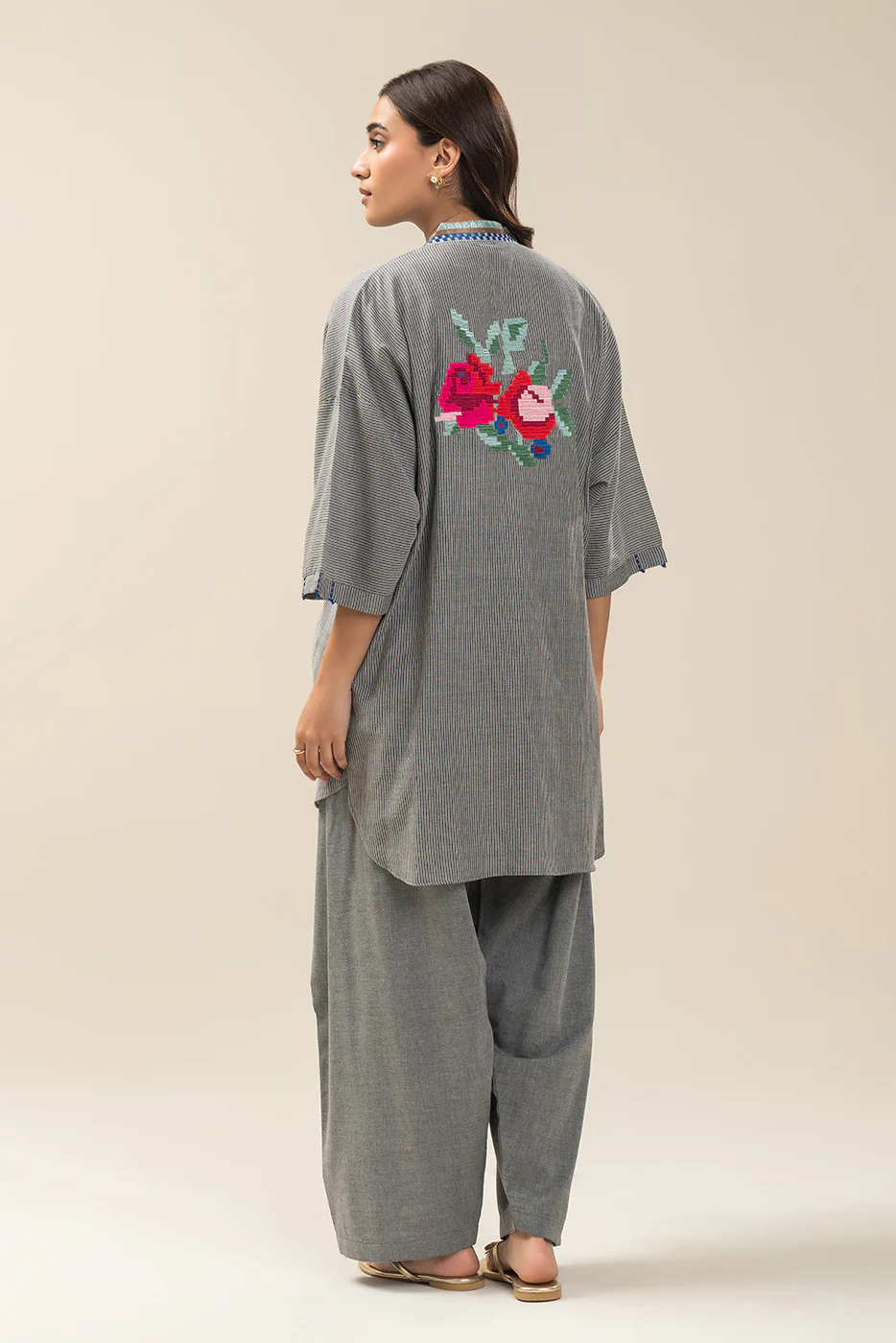 2 PIECE EMBROIDERED Dobby SUIT (PRET) - Image 4
