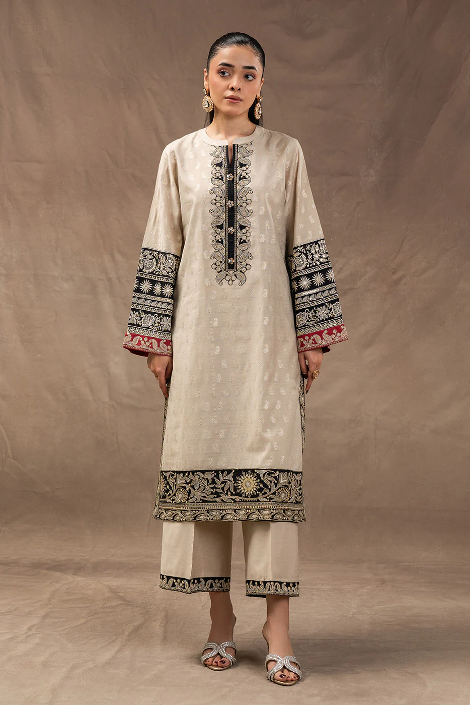 2 PIECE EMBROIDERED FANCY BADLA SUIT (LUXURY PRET) - Image 2